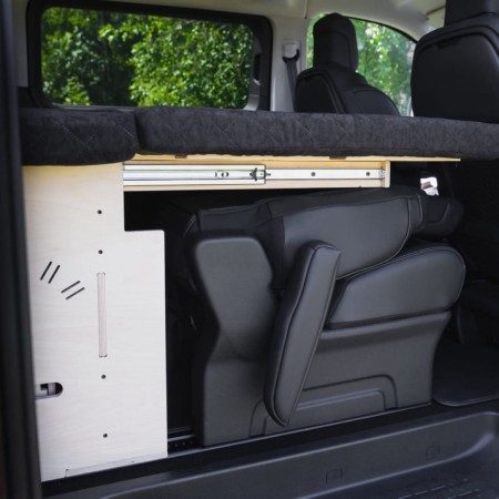 zabudowa AE Conversion Camperbox opcja dodatkowe spanie rozkladanie czesc 3.jpeg