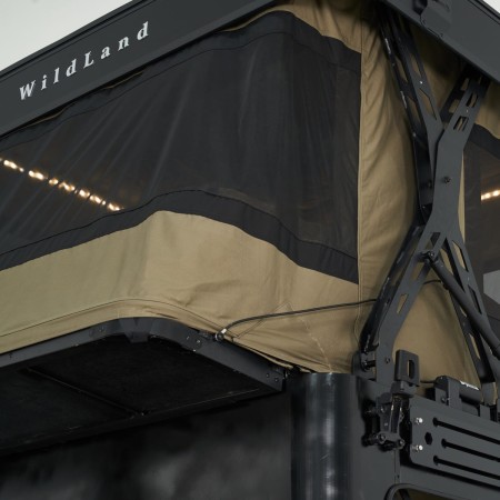 zabudowa namiotowa Wild Land Wingman górna część sypialniana panoramiczna okna z widokiem 360 stopni.jpg