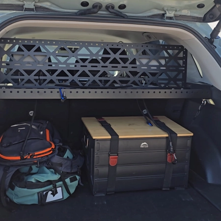 Kofferraumregal speziell für Toyota Rav4 5. Generation bringen Sie Ordnung in den Kofferraum und gewinnen Sie zusätzlichen Platz